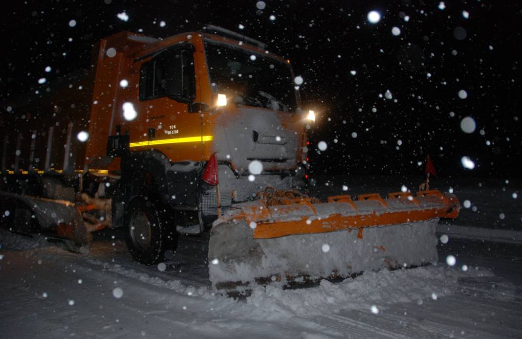 Mart kapıdan baktırdı, Alacabel karla kaplandı 4